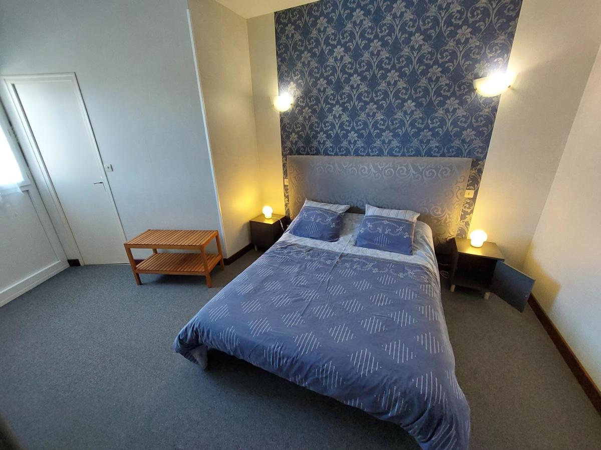 Astaffort L'Accent - Hotel 2 Etoiles Et Restaurant - Logis Hotels מראה חיצוני תמונה