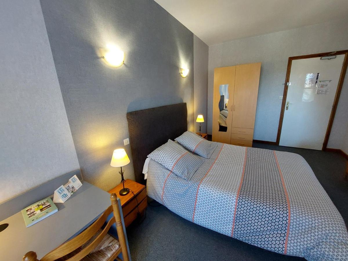 Astaffort L'Accent - Hotel 2 Etoiles Et Restaurant - Logis Hotels מראה חיצוני תמונה